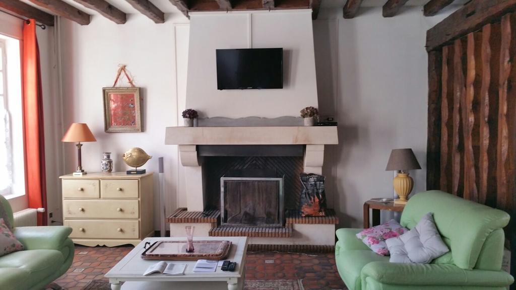 Le Gite De Laurence Villa Sainte-Liviere Esterno foto